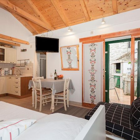 Studio Apartment Karlo Split Exterior photo